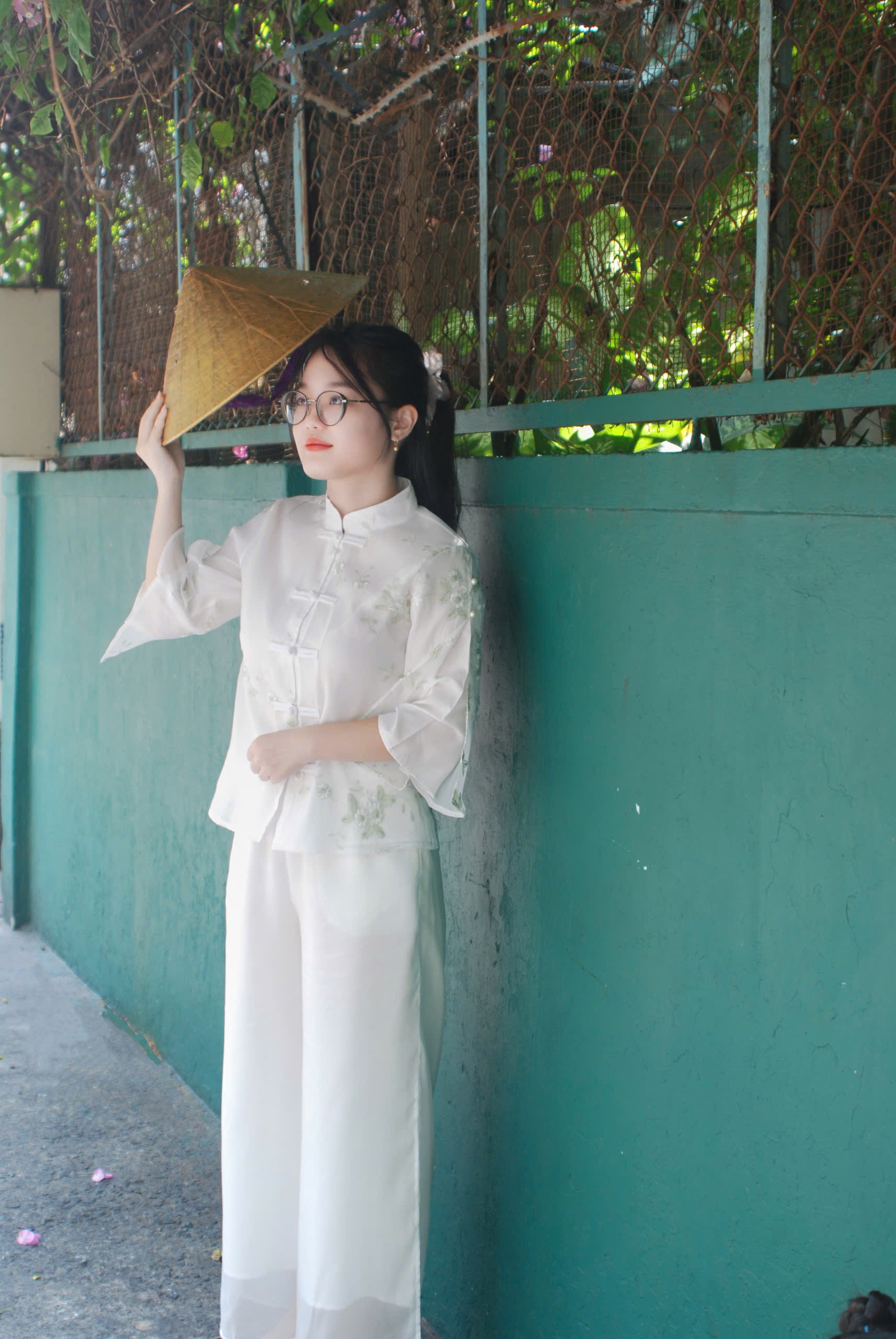 Bộ gấm tơ thêu