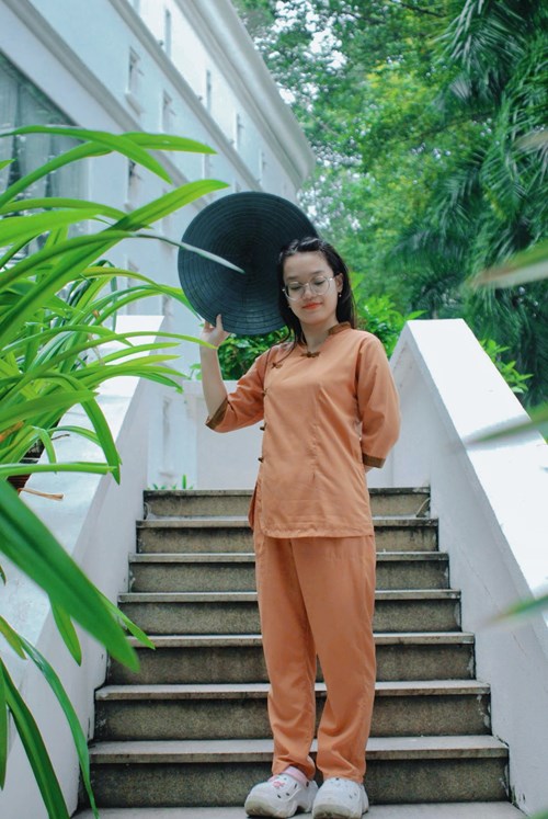 Sẩm viền Kate