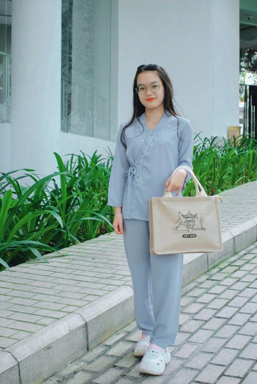 Thái thêu