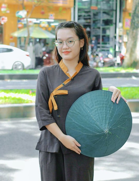 Thái viền Ấn Độ nơ
