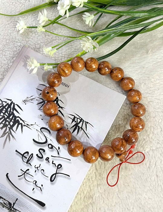18 hạt gỗ huyết rồng xịn nu 16 li 