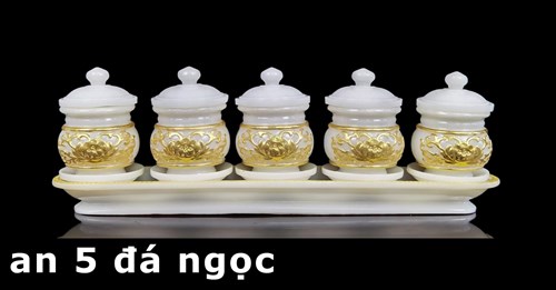 Án 5 đá trắng 