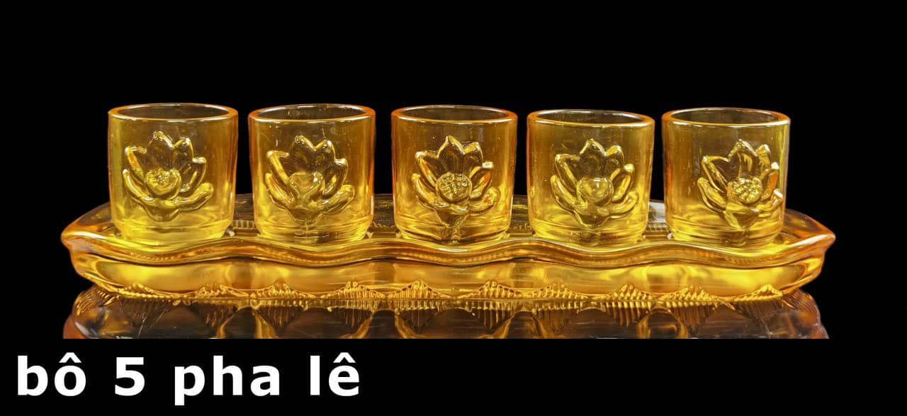 Bộ án 5 pha lê vàng