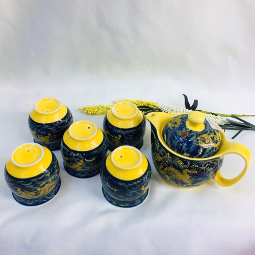 Bộ trà rồng vàng không khay