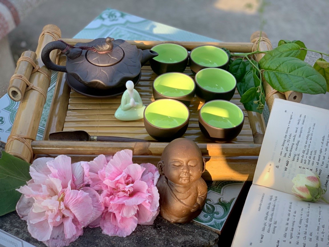 bộ trà sen vịt