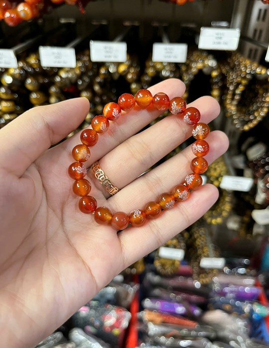 Chuỗi não sen đỏ 8 li
