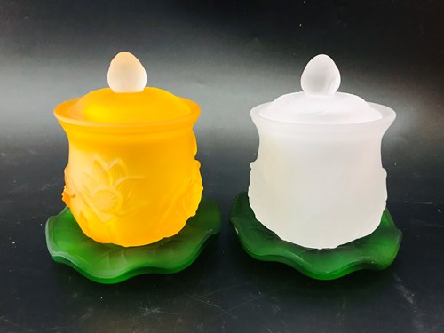 Đại Bi Sen Lưu Ly Trung Vàng. Trắng