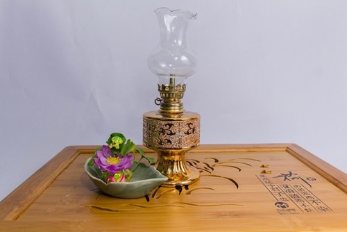 Đèn dầu kim sa cao
