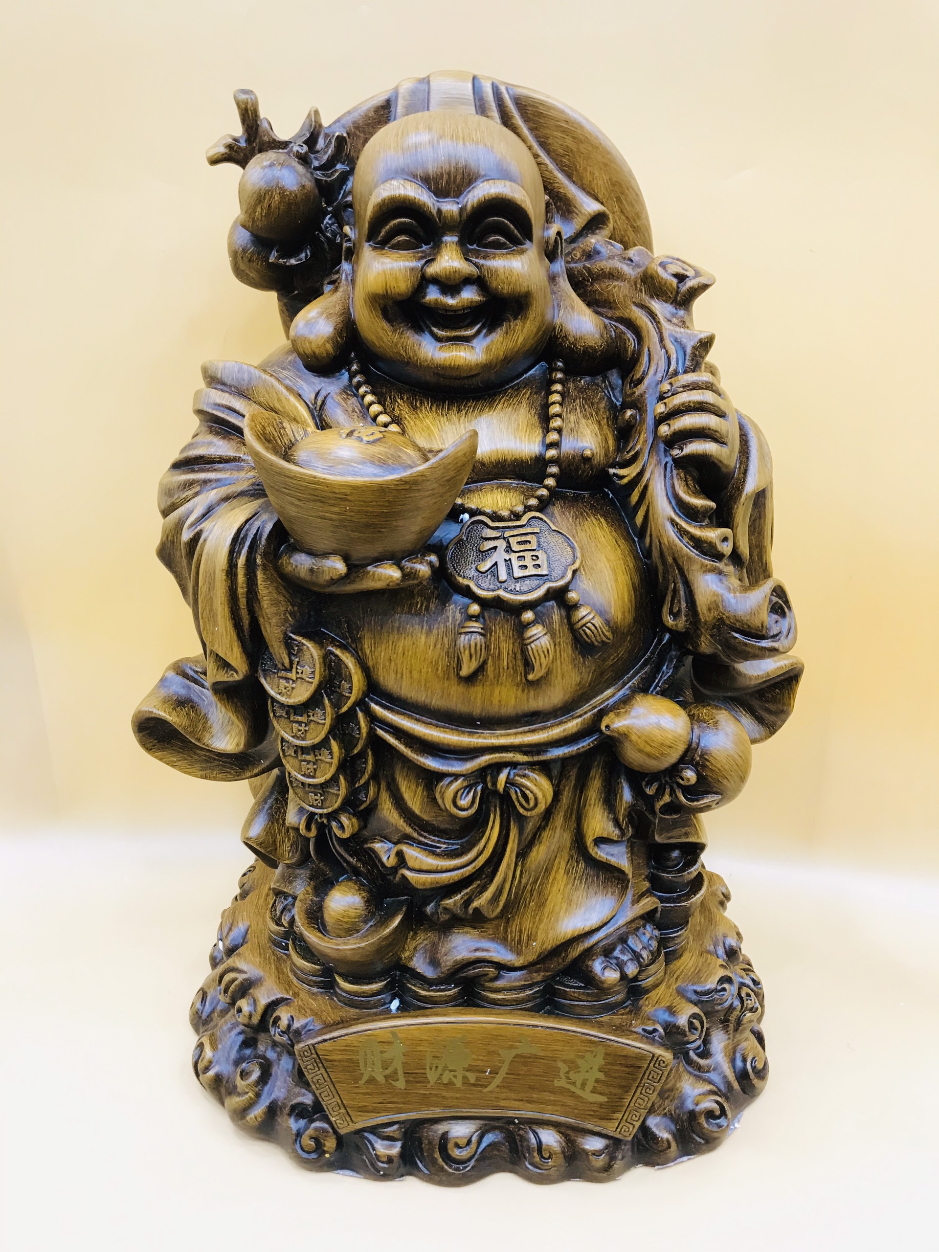 Di lặc đứng gỗ