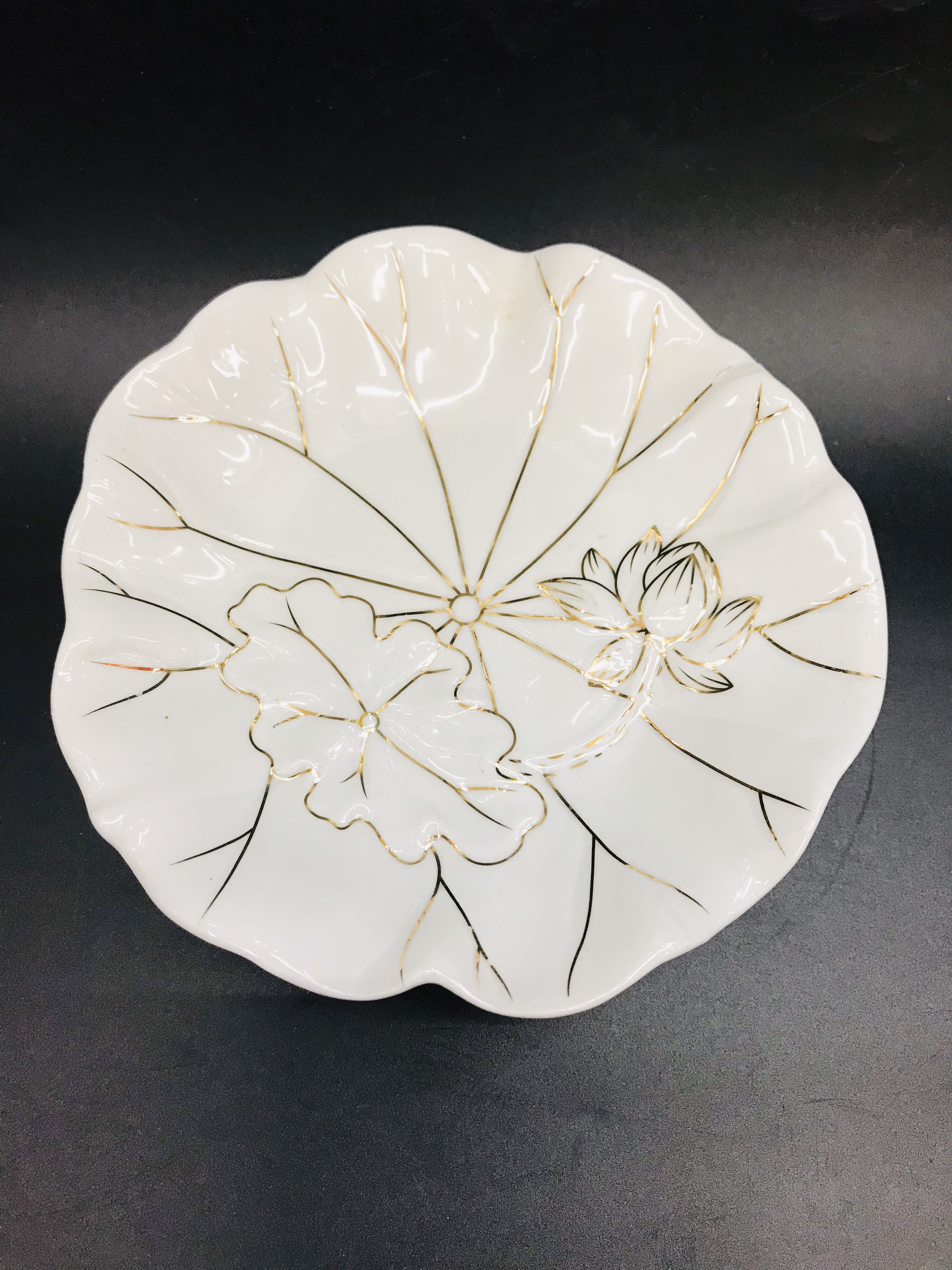 Dĩa Bạch Ngọc Sóng 7in