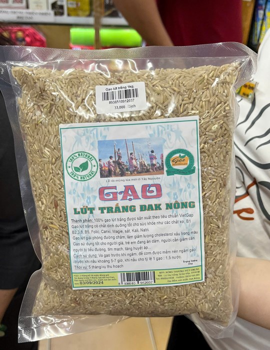 Gạo lứt trắng Dak Nông