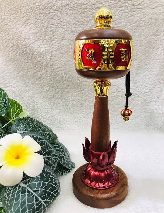 Kinh Luân Quay Tay Trung đỏ