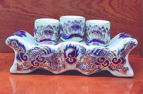 Kỷ Ngai 3 Vàng Nổi Lam