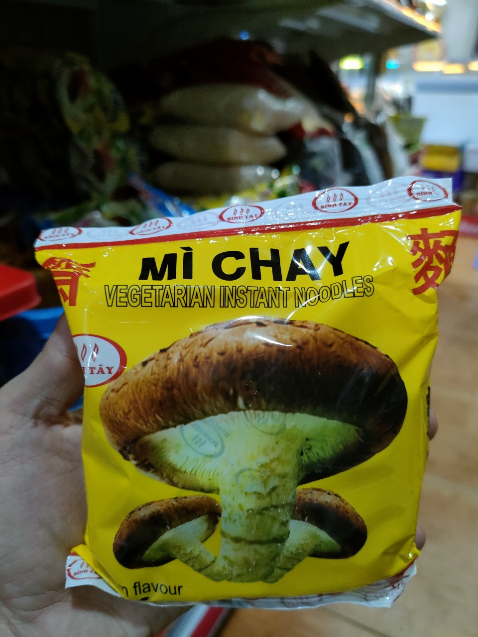 Mì chay nấm hương