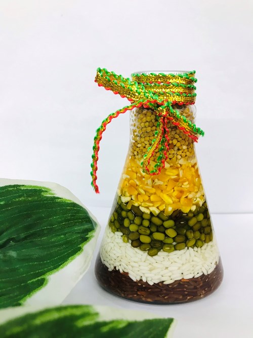 Ngũ Cốc Chai tam giác 