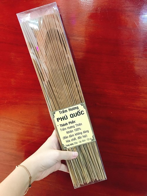 Nhang trầm Phú Quốc 4 tấc
