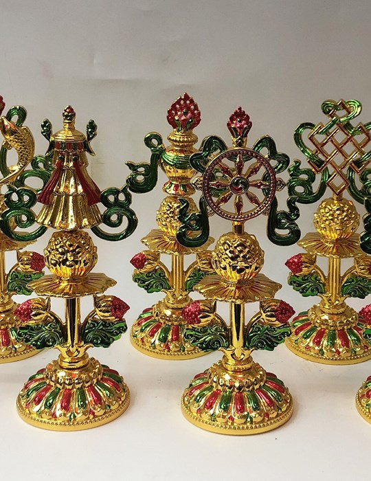 Tám món cát tường