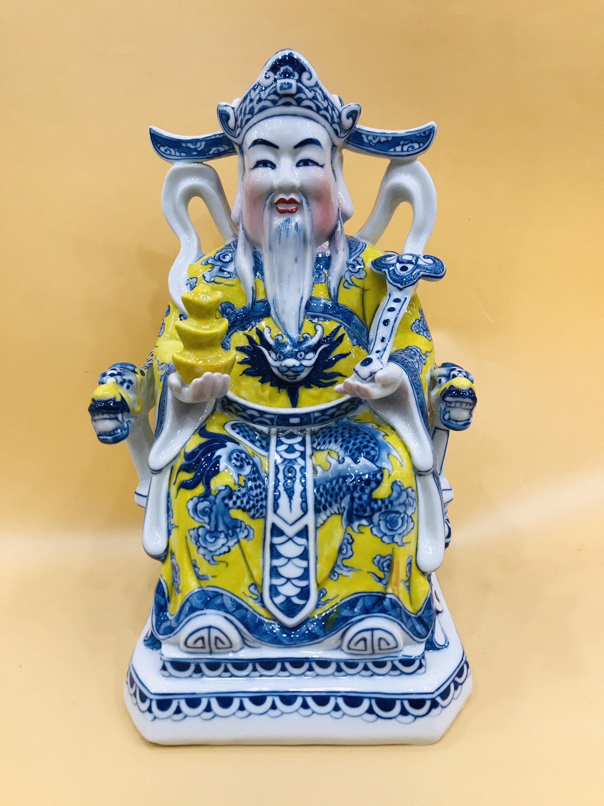 Thần tiền sứ 30cm