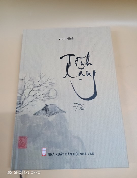 Tĩnh lặng thơ
