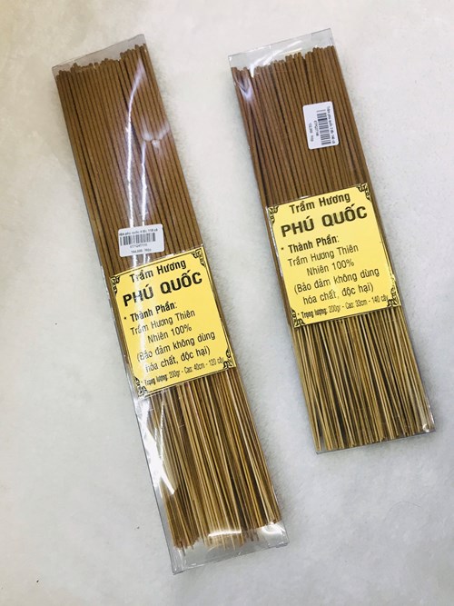 Trầm Phú Quốc 3 Tấc 140 Cây