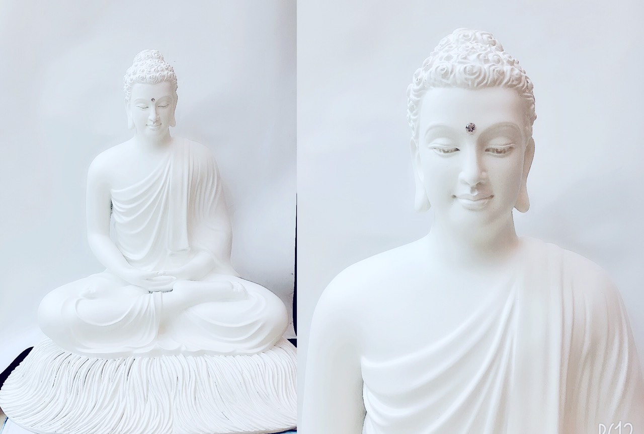 bổn sư ngồi đế cỏ 75cm màu trắng áo hở